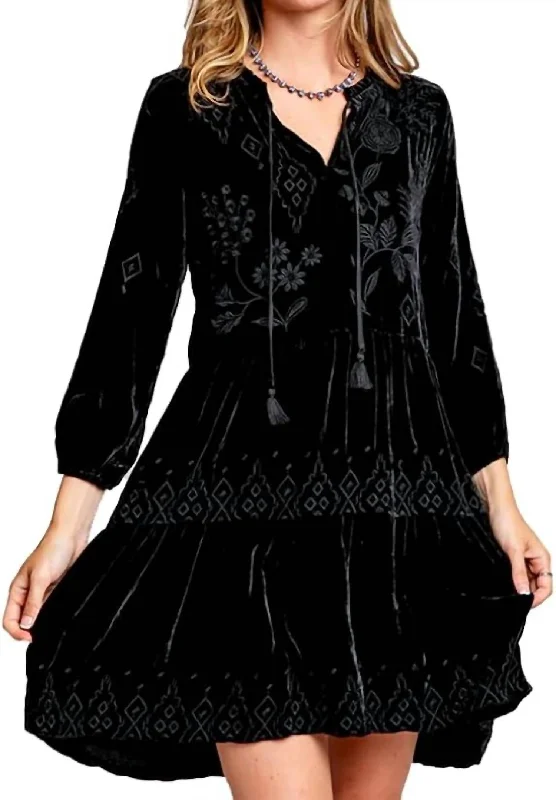 Ivey Tier Dress In Black Women's Cozy Clothes