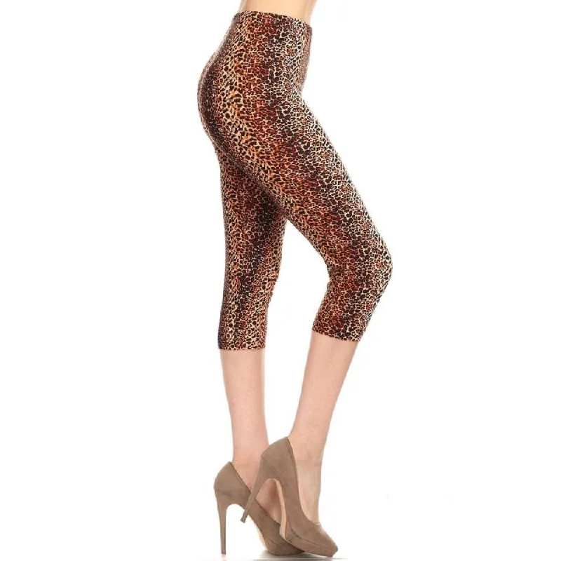 Multi-color Print, Cropped Capri Leggings In A Fitted Style With A Banded High Waist. Online Boutiques Clothing