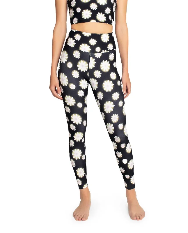 High Rise Leggings In Hazy Daisy Stylish Women's Outfit